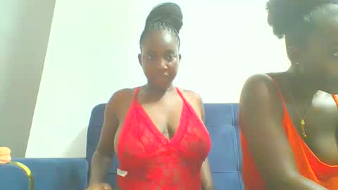Snapshot of sexxy_thick_ebony chatting on October 15, 4:20 pm Sweet doll  online show from October 15, 4:20 pm