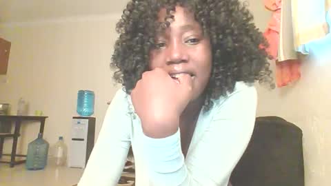 Sweet doll  online show from September 17, 7:06 am