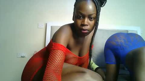 Snapshot of sexxyivy chatting on February 18, 12:26 am ivy online show from February 18, 12:26 am