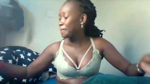Snapshot of sexxyvajaina chatting on January 8, 7:13 pm sexxyvajaina online show from January 8, 7:13 pm