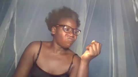 alicious online show from December 24, 6:33 am