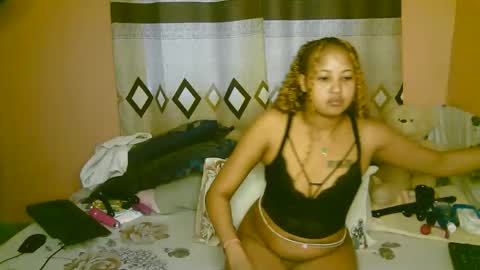 Snapshot of sexy_bluegirl chatting on October 12, 1:02 pm sexy_bluegirl online show from October 12, 1:02 pm