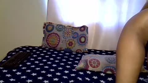 Snapshot of sexy_bluegirl chatting on March 3, 7:04 am sexy_bluegirl online show from March 3, 7:04 am