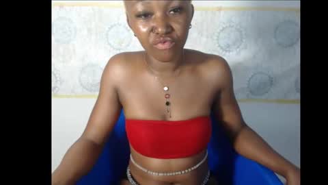 Snapshot of sexy_bluey247 chatting on October 9, 7:18 pm sexy_bluey247 online show from October 9, 7:18 pm