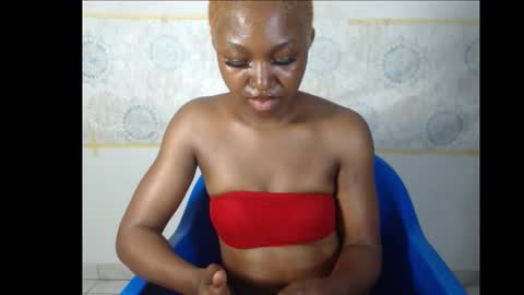 Snapshot of sexy_bluey247 chatting on October 4, 6:12 pm sexy_bluey247 online show from October 4, 6:12 pm