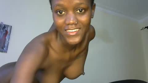 Snapshot of sexy_boobs23 chatting on February 9, 9:17 pm liya online show from February 9, 9:17 pm
