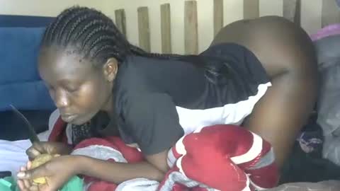 Snapshot of sexy_butty01 chatting on November 1, 7:29 pm sexy_butty01 online show from November 1, 7:29 pm