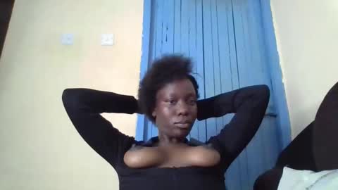 Snapshot of sexy_butty01 chatting on October 12, 11:51 pm sexy_butty01 online show from October 12, 11:51 pm