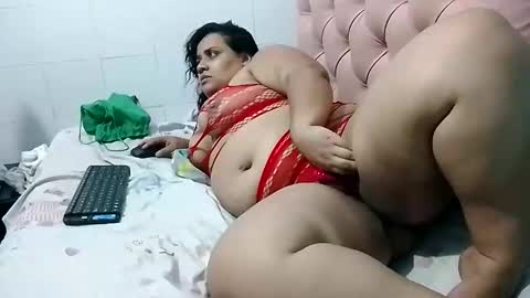 sexy_charlotte22 online show from September 11, 12:55 am