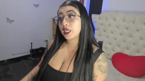 Snapshot of sexy_cristall chatting on September 21, 2:10 am C R I S T A L online show from September 21, 2:10 am