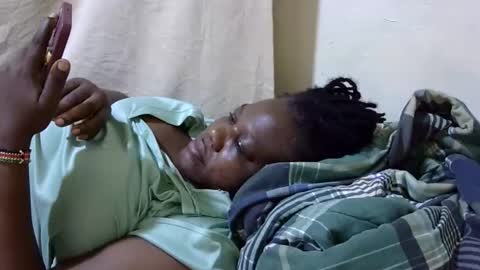 Snapshot of sexy_ebony254 chatting on October 31, 2:24 am sexy_ebony254 online show from October 31, 2:24 am