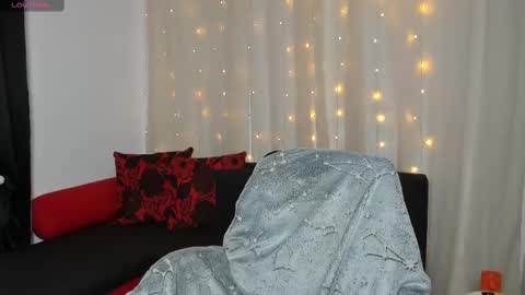 Snapshot of sexy_emeli chatting on February 15, 5:51 am MY ONLYFANS page is back - online show from February 15, 5:51 am
