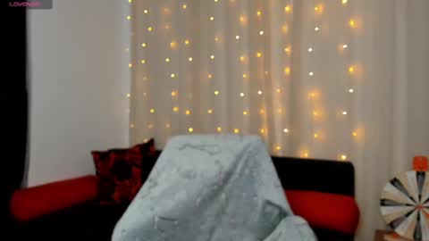Snapshot of sexy_emeli chatting on March 10, 6:16 am MY ONLYFANS page is back - online show from March 10, 6:16 am