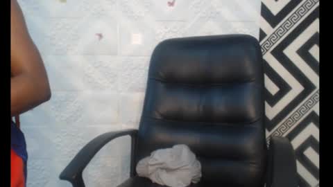 Snapshot of sexy_floral chatting on October 13, 7:16 pm Angela online show from October 13, 7:16 pm