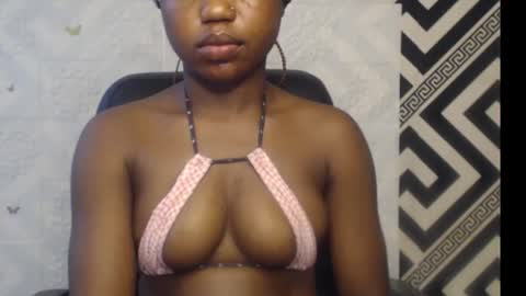 Snapshot of sexy_floral chatting on September 30, 8:31 am Angela online show from September 30, 8:31 am