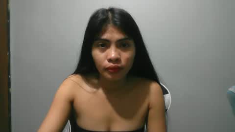 Snapshot of sexy_hot_pussie chatting on February 22, 2:06 am just call me sofia online show from February 22, 2:06 am