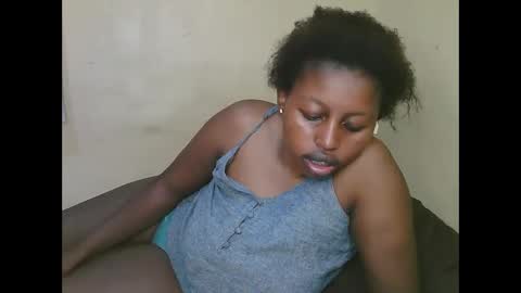 sexy_latasha online show from December 16, 5:35 am