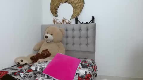 Snapshot of sexy_lia_latina chatting on October 28, 1:55 am Celeste online show from October 28, 1:55 am