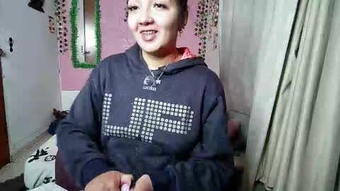 sexy lolas online show from November 8, 3:11 am