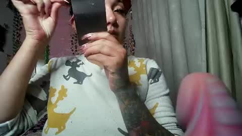 sexy lolas online show from July 14, 2:05 am