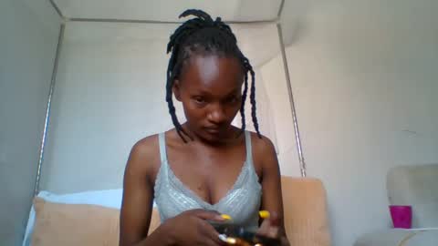 sexy_lucy012 online show from January 13, 12:35 pm