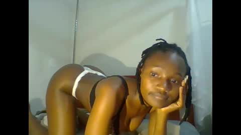 sexy_lucy012 online show from January 27, 7:03 pm