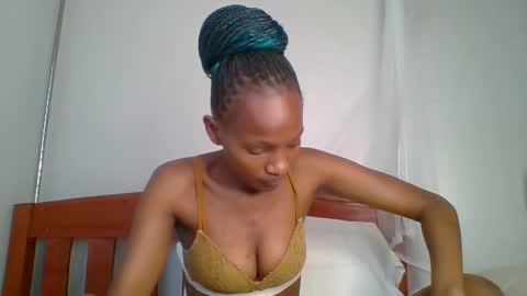 sexy_lucy012 online show from February 14, 10:59 am