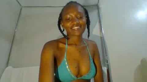 sexy_lucy012 online show from January 11, 5:18 pm