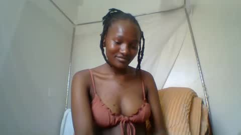 sexy_lucy012 online show from January 12, 9:19 am