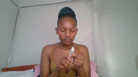 sexy_lucy012 online show from February 7, 11:23 am