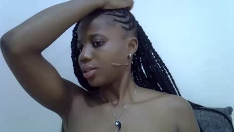 sexy_mayah64 online show from May 18, 7:58 am