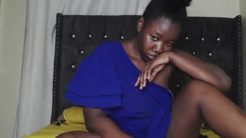sexy_melanin11 online show from September 9, 11:59 pm