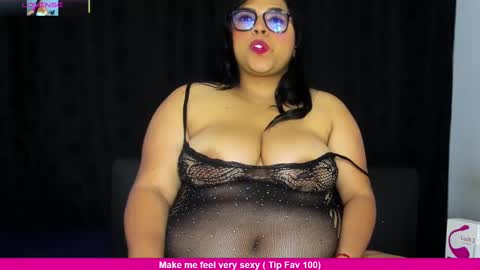 Jenny I am a freelance model online show from February 25, 3:52 am