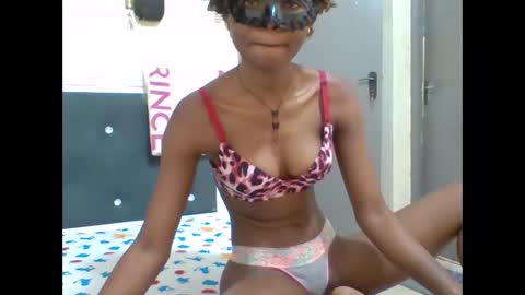 mimi online show from February 5, 11:57 am