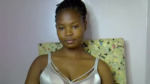 Molyne online show from February 19, 6:18 pm