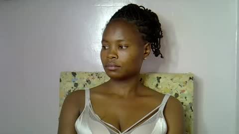 Molyne online show from February 20, 6:26 am