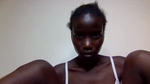 Snapshot of sexy_petittie chatting on October 5, 1:16 pm sexy_petittie online show from October 5, 1:16 pm