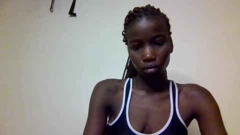 Snapshot of sexy_petittie chatting on September 25, 3:05 am sexy_petittie online show from September 25, 3:05 am