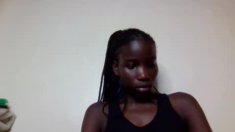 Snapshot of sexy_petittie chatting on October 21, 12:20 pm sexy_petittie online show from October 21, 12:20 pm