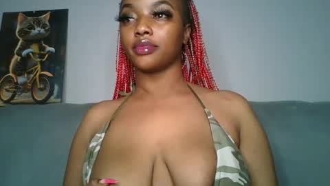 Snapshot of sexy_sweetcandy chatting on February 7, 9:58 pm sexy sweetcandy online show from February 7, 9:58 pm