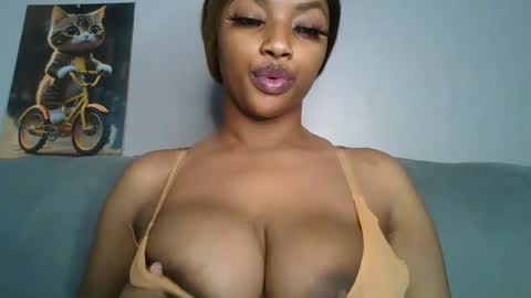 Snapshot of sexy_sweetcandy chatting on February 25, 11:15 pm sexy sweetcandy online show from February 25, 11:15 pm