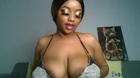 Snapshot of sexy_sweetcandy chatting on March 10, 12:06 pm sexy sweetcandy online show from March 10, 12:06 pm