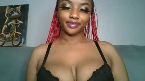 Snapshot of sexy_sweetcandy chatting on February 6, 10:00 pm sexy sweetcandy online show from February 6, 10:00 pm