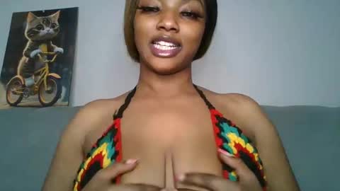 Snapshot of sexy_sweetcandy chatting on February 24, 11:30 pm sexy sweetcandy online show from February 24, 11:30 pm