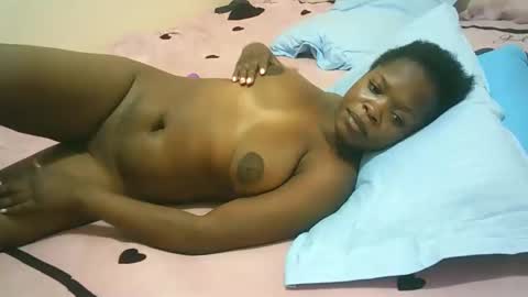 Snapshot of sexy_tiffah33 chatting on February 11, 11:44 pm Tiffah online show from February 11, 11:44 pm