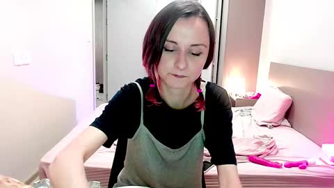 Snapshot of sexy_wise_kind chatting on December 10, 8:49 pm Mandy Green online show from December 10, 8:49 pm