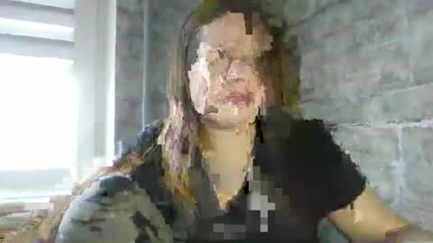 Olivia online show from December 3, 9:00 am