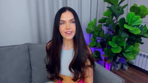 Lou online show from October 3, 10:04 pm