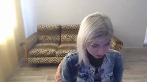 sexybeatriice online show from December 17, 7:29 am