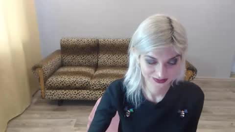 sexybeatriice online show from January 7, 7:20 am
